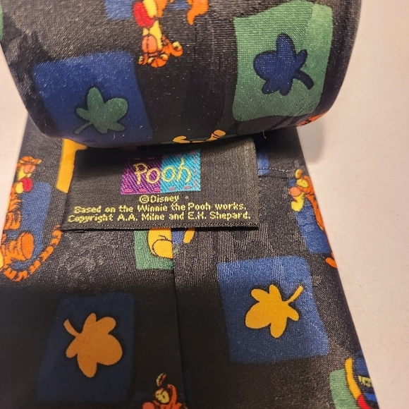 Disney Winnie‎ the Pooh Collector Tie – Classic Disney Character Tigger Eyore - Picture 3 of 6